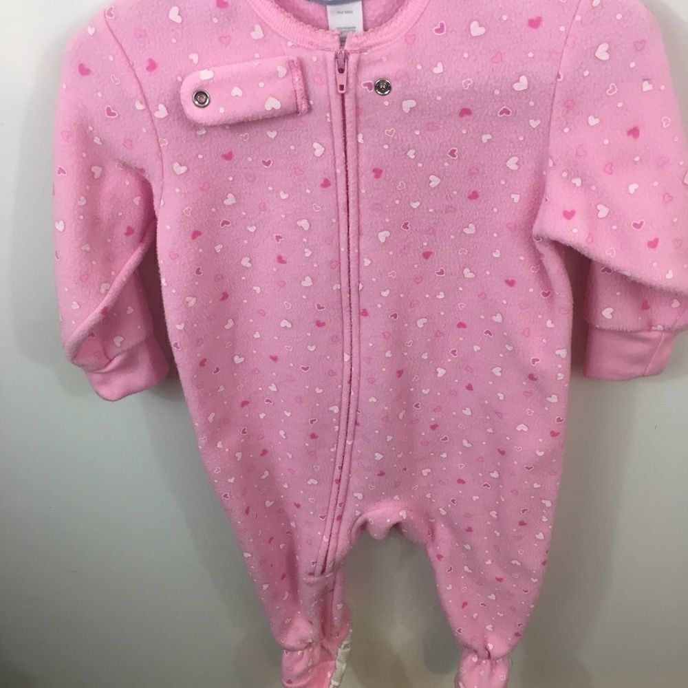Carter’s Baby Onesie Sleeper Infant Girls 12 mo - Picture 1 of 4